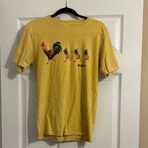 Crazy Shirts Kauai Chicken Pineapple Yellow Tee Shirt Short Sleeve